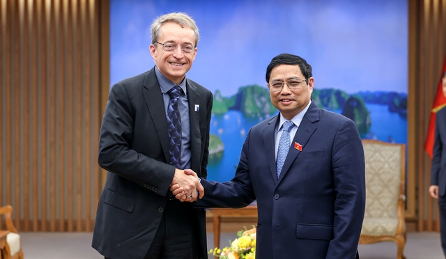 Intel plans to expand operations in Vietnam